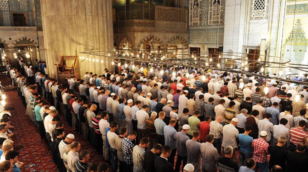 2025 ilk teravih namazı saatleri: İlk teravih namazı ne zaman kılınacak? 1